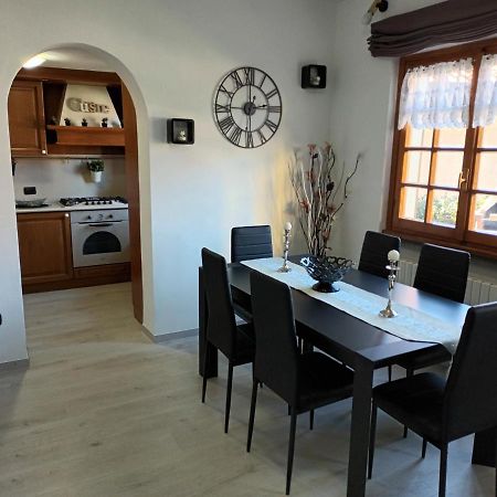 Maison De Denise Lezzeno Esterno foto