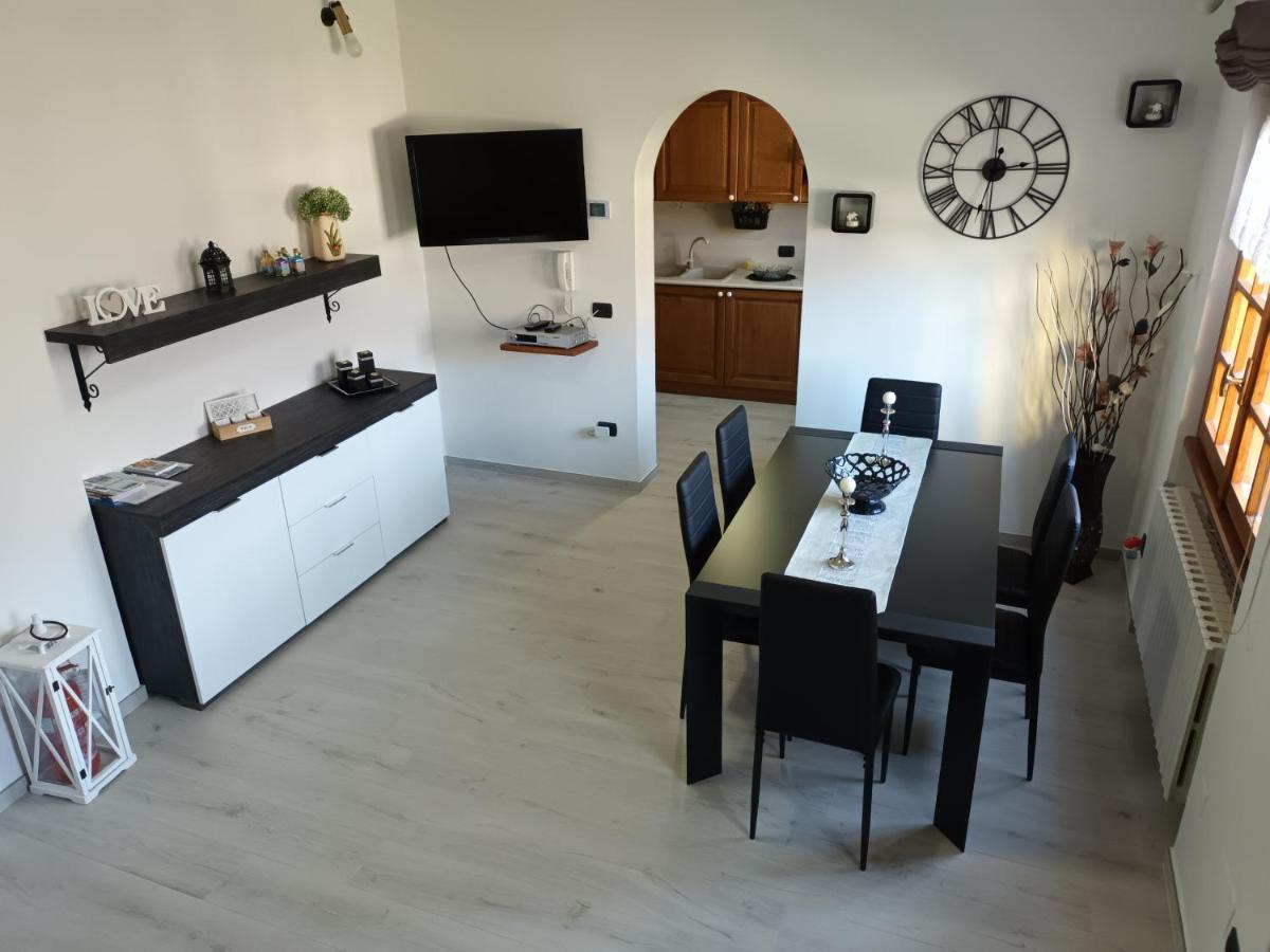 Maison De Denise Lezzeno Esterno foto