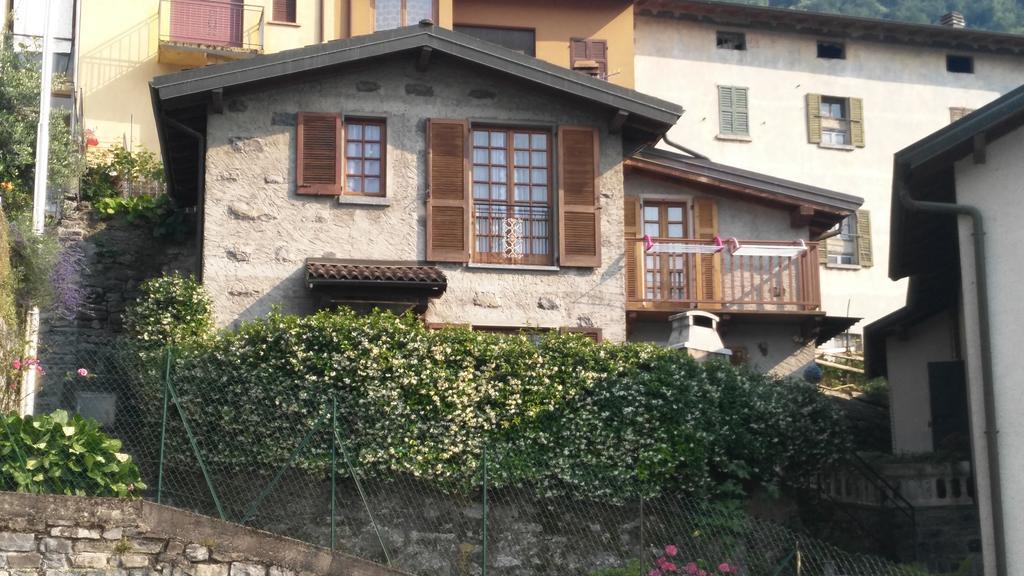 Maison De Denise Lezzeno Esterno foto